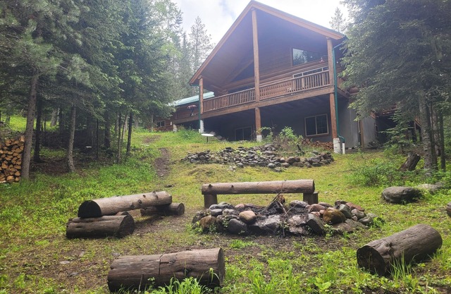 Quiet Cabin nested in the Many Lakes area near Bigfork and Kalispell