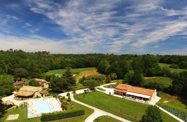 Quiet house in exceptionally beautiful Holiday Resort **** in Dordogne-Lot