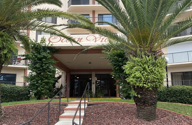 Quiet oceanfront condo with inter coastal water view. Pet friendly under 30 lbs