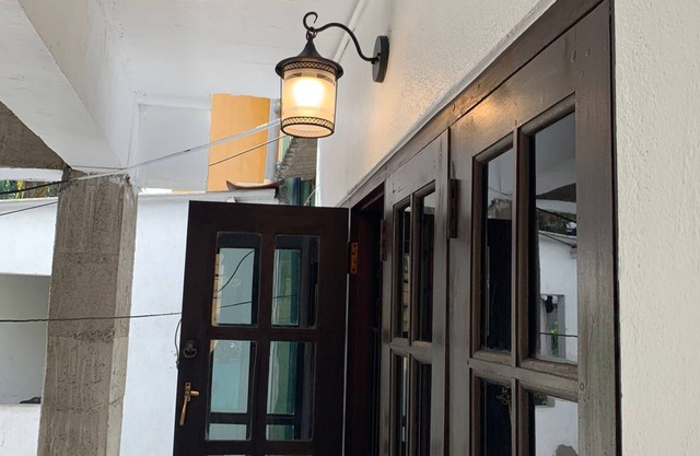 R4 Crescent Stay Colombo Apartment