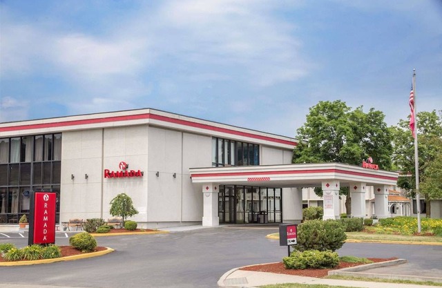 Ramada by Wyndham Painted Post Corning