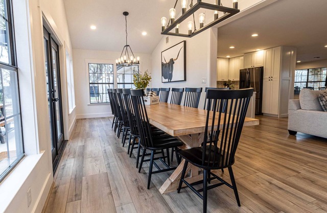Raymond Ranch- Sleeps 14