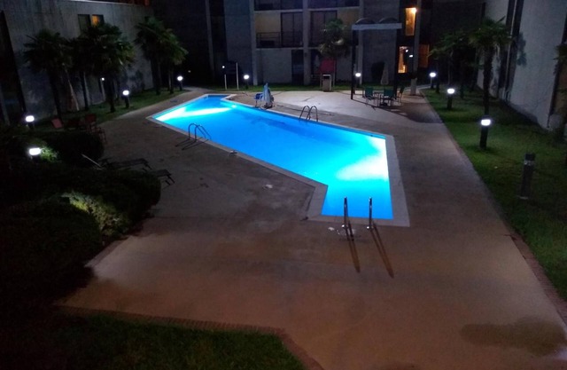 Red Carpet Inn