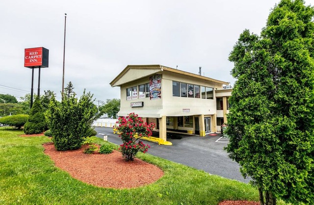 Red Carpet Inn