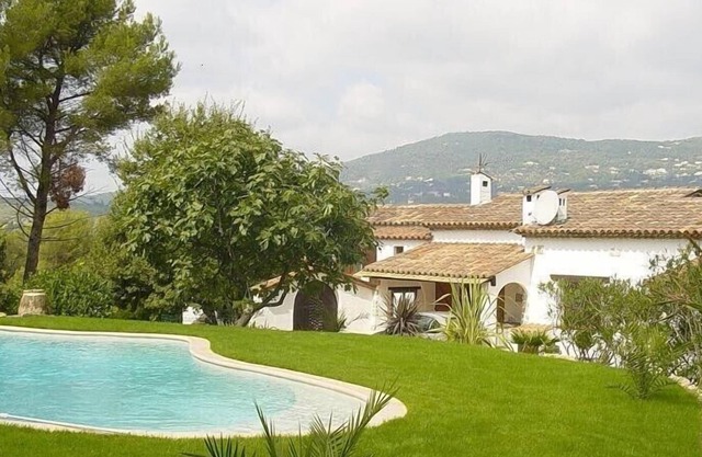 Relaxation Villa with pool and views, for up to 10 in Peymeinade, Cote d'Azur