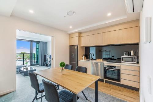 Relaxing Apt Steps from Eden Park Zodiak Stays