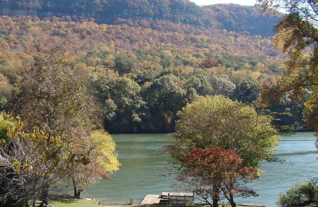 Relaxing River & Mountain Getaway.