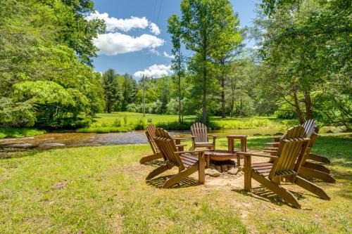 Remote Cooper Creek Trout House with Hot Tub