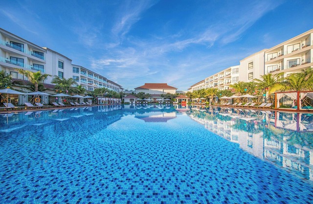 Renaissance Danang Hoi An Resort & Spa