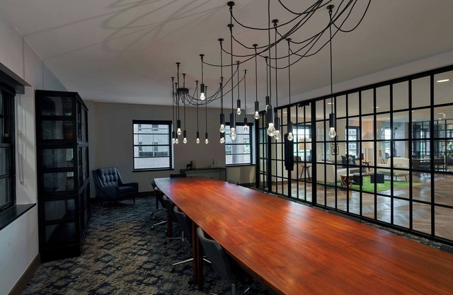 Renaissance Saint Elm Dallas Downtown Hotel