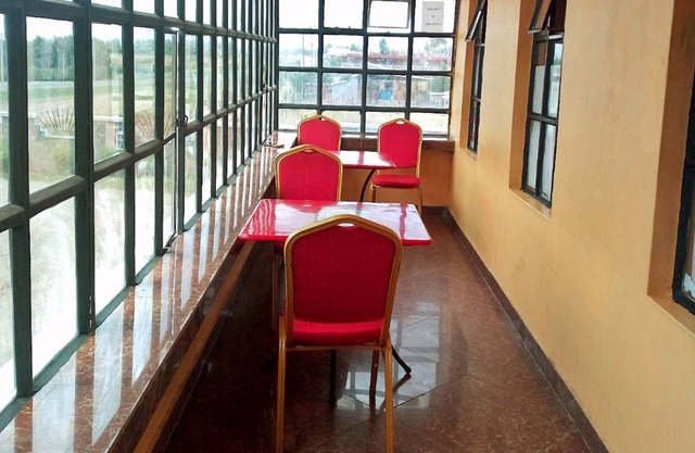 Rene Bistro Hotel