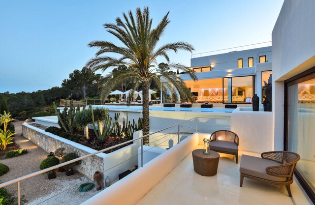 Rent Your Luxury 5 Bedroom Villa, Ibiza Villa 1282