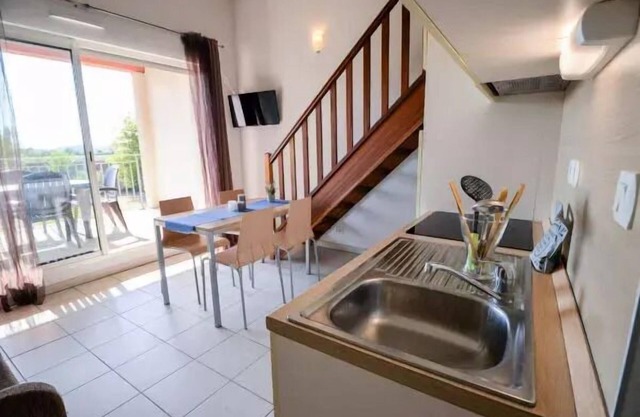 Residence Le Château de Jouarres * - 2-room mezzanine apartment for 4 people