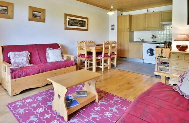 Residence Refuge Des Outalays F - Refuge F5, Beautiful apartment, 50m from the ski slopes!