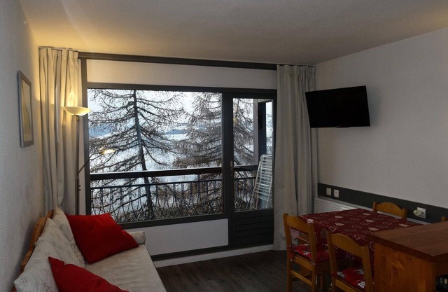 Residence Ruitor Arc 1800 - 2 Rooms for 5 People