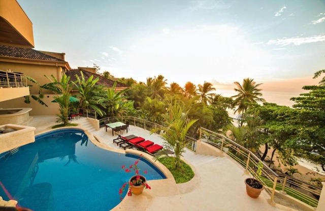 Residencia Pacifico Beach Front