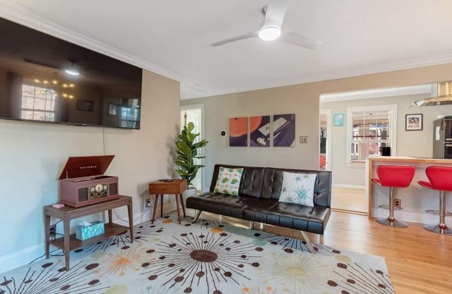 Retro Retreat | 2BR + King Bed, Porch & Fire Pit