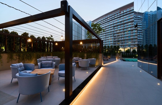 Revier Hotel - Dubai