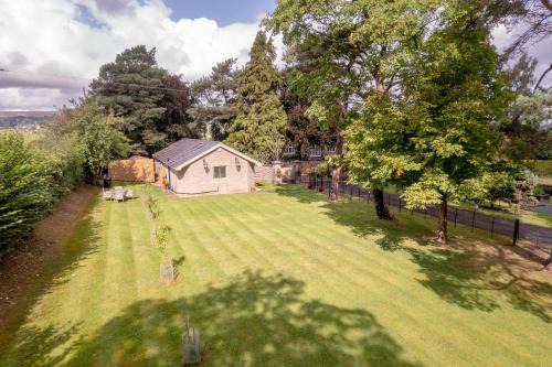 Ribblesdale Cottage in Acres of Countryside