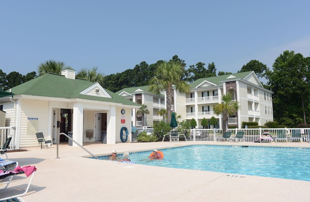 River Oaks Resort