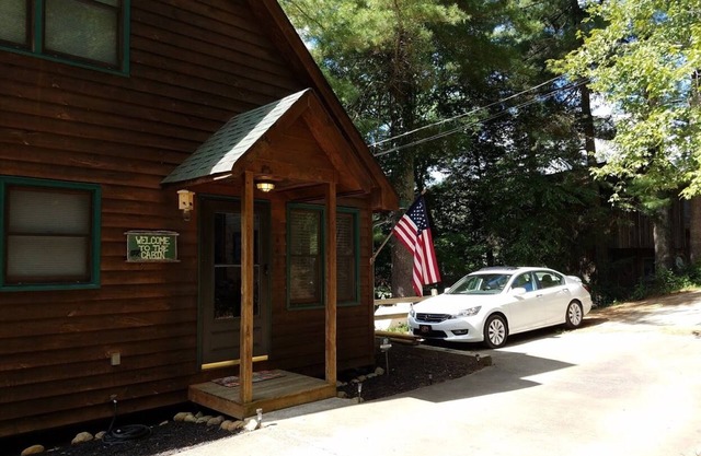 River's Rest on the Cartecay- Riverfront Cabin