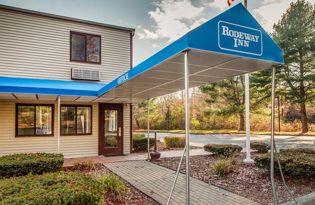 Rodeway Inn Groton