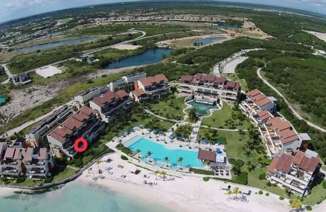 Romantic studio - beach front condo in Cap Cana