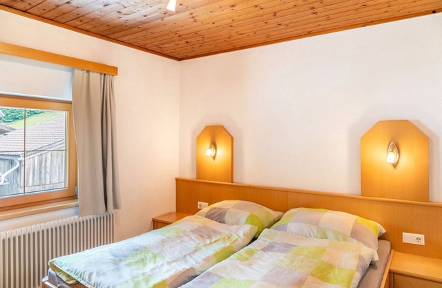 Room '9' with Mountain View, Shared Terrace and Wi-Fi