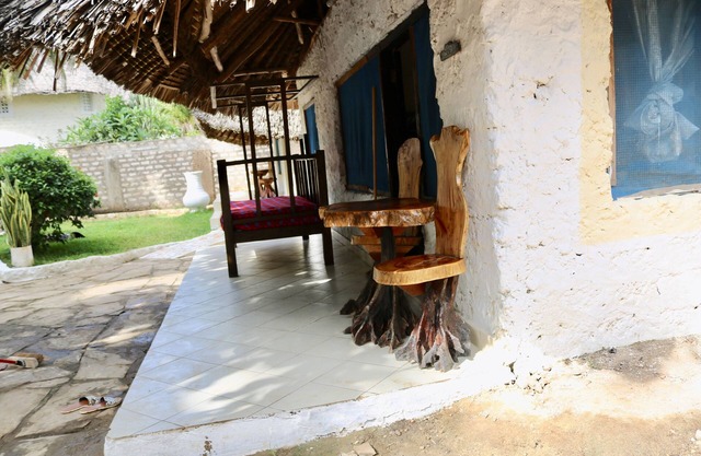Room-a Wonderful Beach Property in Diani