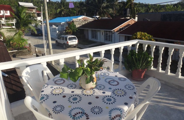Room in Guest Room - Green Sea Inn Villa Helen Kilometer 4 Circunvalar