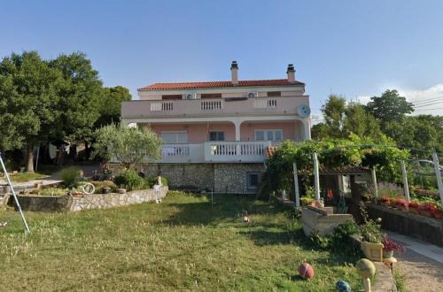 Rooms with a parking space Vrh, Krk - 24028
