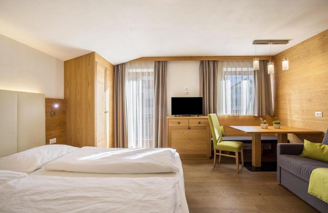 Rosalpina Apt 1