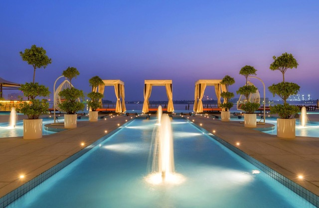 Royal Central Hotel and Resort – The Palm