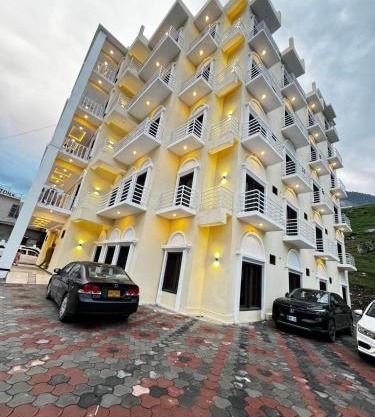 Royal Elite Hotel Kalam by Khan Familia