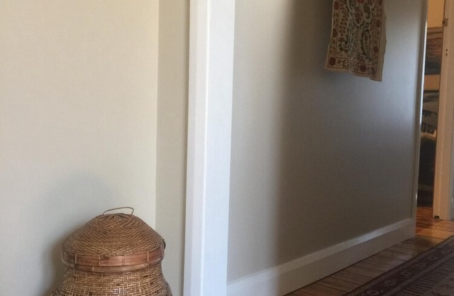 Ruby's Place Hunter Valley - bottle of wine for winter bookings