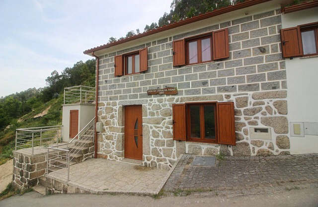 Rural house overlooking Gerês