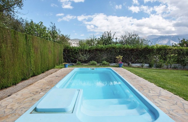Rustic Cottage in El Padul with Swimming Pool