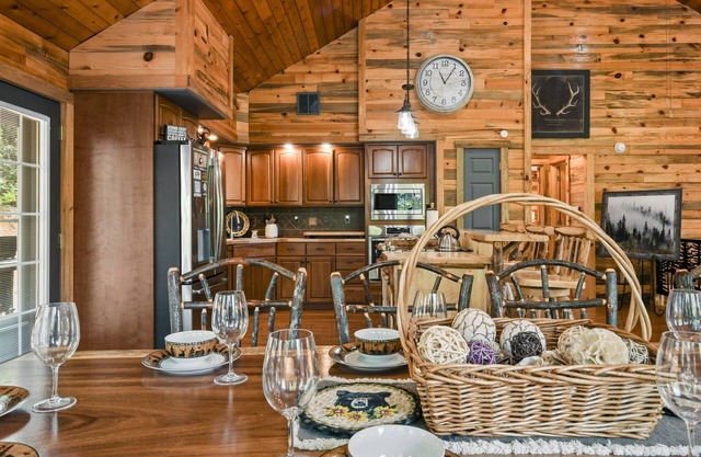 Rustic Hideaway!