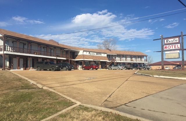 Rustic Motel Rolla