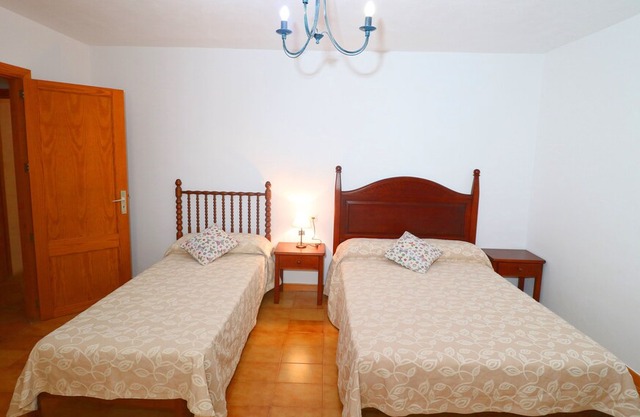 Sa Costa, air conditioning, big private pool, WiFi free, 14 Km beach Es Trenc