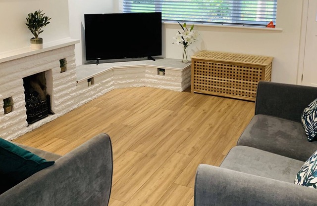 SA Today Farnham with Fibre Wi-Fi & Netflix