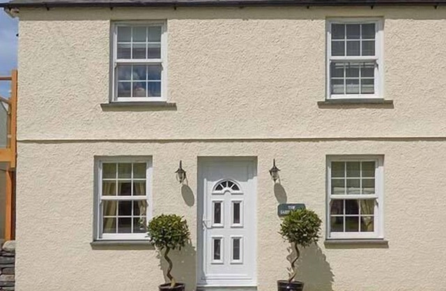 SADDLEBACK, pet friendly, with hot tub in Torver