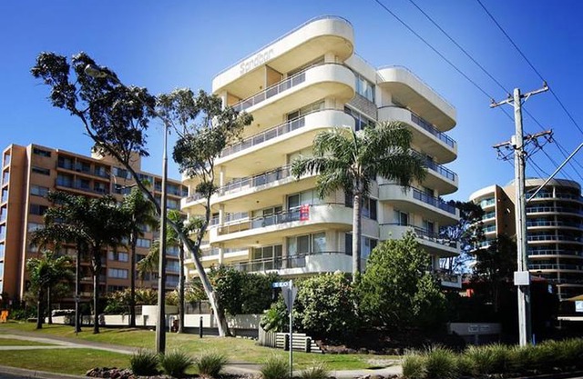 Sandbar Unit 402 1-3 Head Street