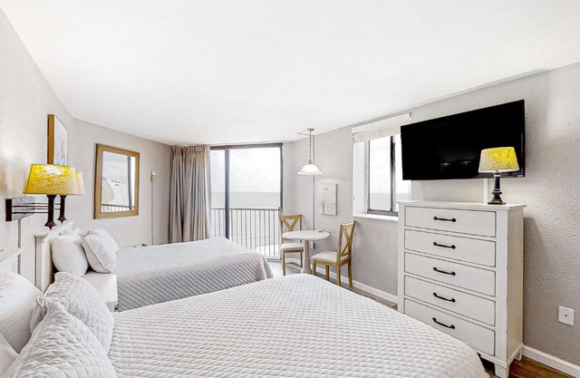 Sands Ocean Club 1630