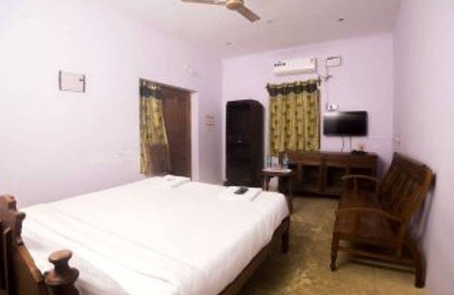 Resort Serenity Beach Auroville 