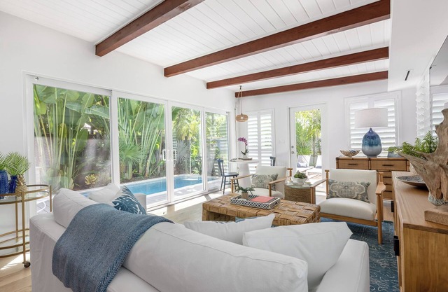 SATISFY MY SOUL ~ 3 BR, 3.5 Ba Newly Renovated Mid Town Home w/Pool!