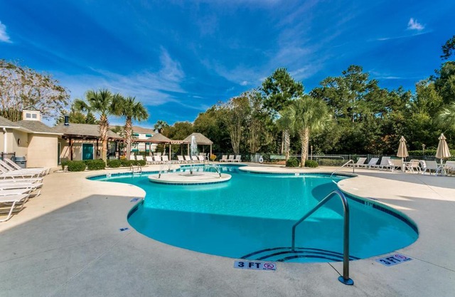 Savannah Shores 9730 Leyland Dr unit 4.
