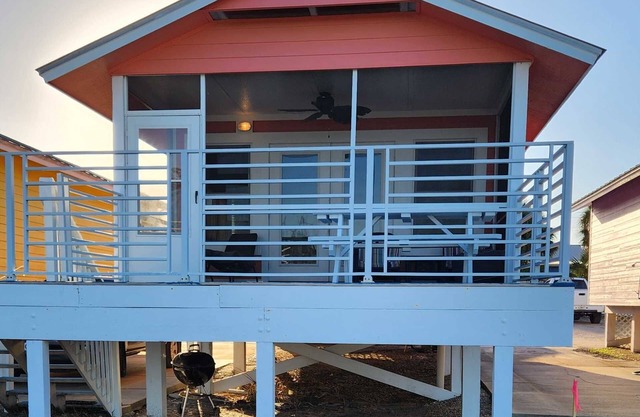 Scallop Cove #2 - Scalloping Sunrise - Bayfront, Pet Friendly, Save 15% on 25' Bookings!
