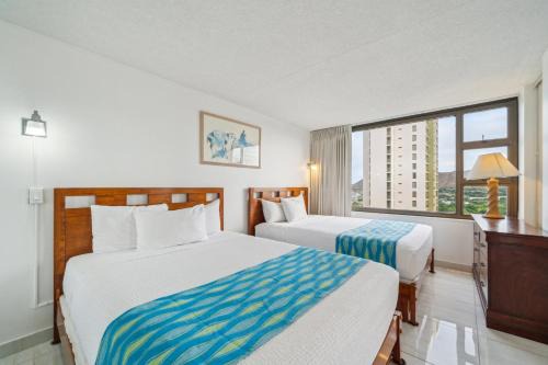 Scenic 23rd-Floor Corner Retreat with Diamond Head & Ocean Views (12305)