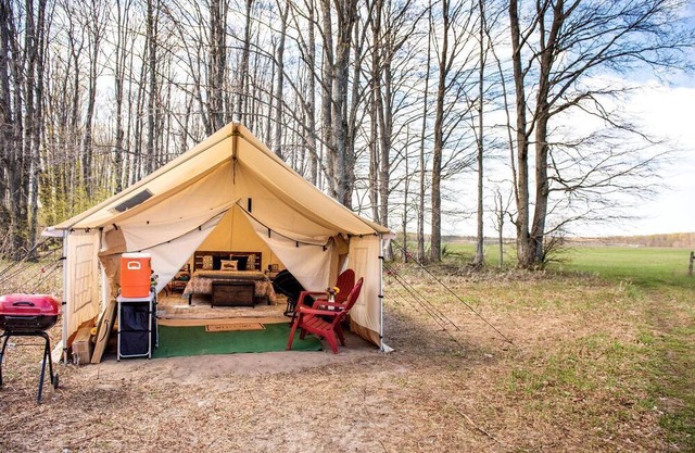 Scenic Northern Michigan Glamping Tent on a Regenerative Farm